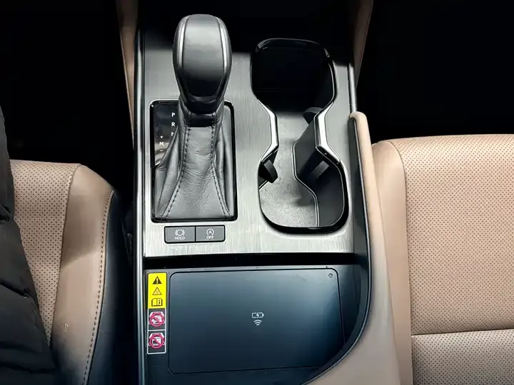 Lexus ES 2025 Model 200 Prestige Edition 12