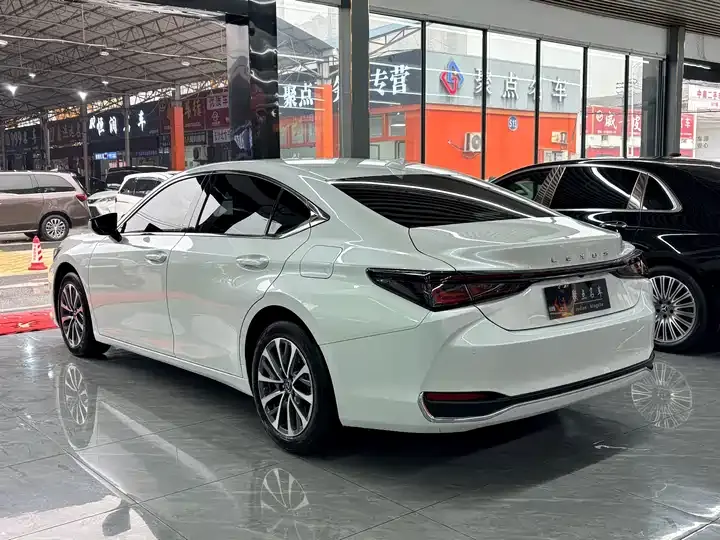 Lexus ES 2025 Model 200 Prestige Edition 6