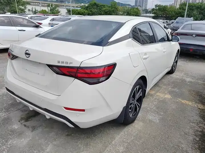 Xuanyi 2021 1.6L XL CVT Pleasant Edition 3