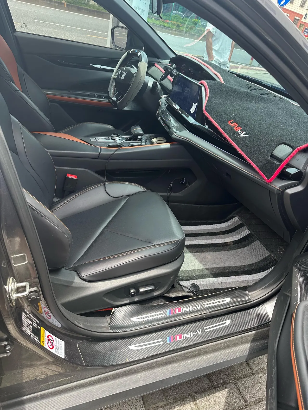 ChangAn 2023 UNI-V Smart Electric iDD 1.5T 113km Smart Fun (Fast Edition) Automatic Gear 2