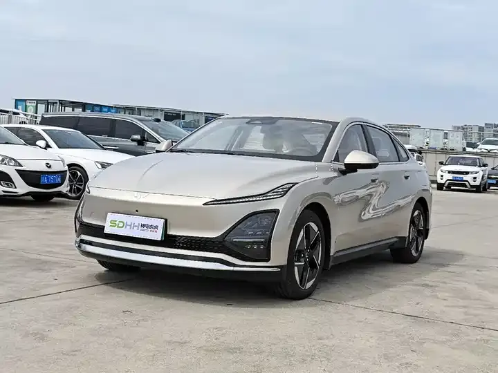 WuLing Starlight 2024 Co-creation 510 Advanced - View 1
