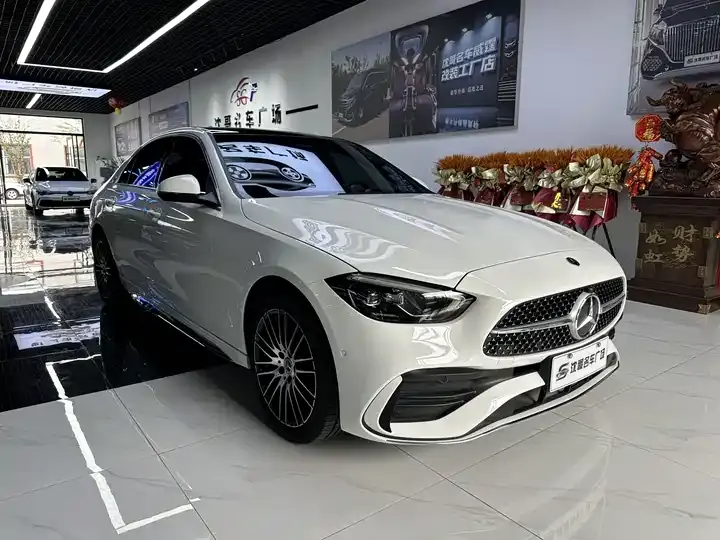 Mercedes Benz Class C 2024 C 200 L Sports Edition 3