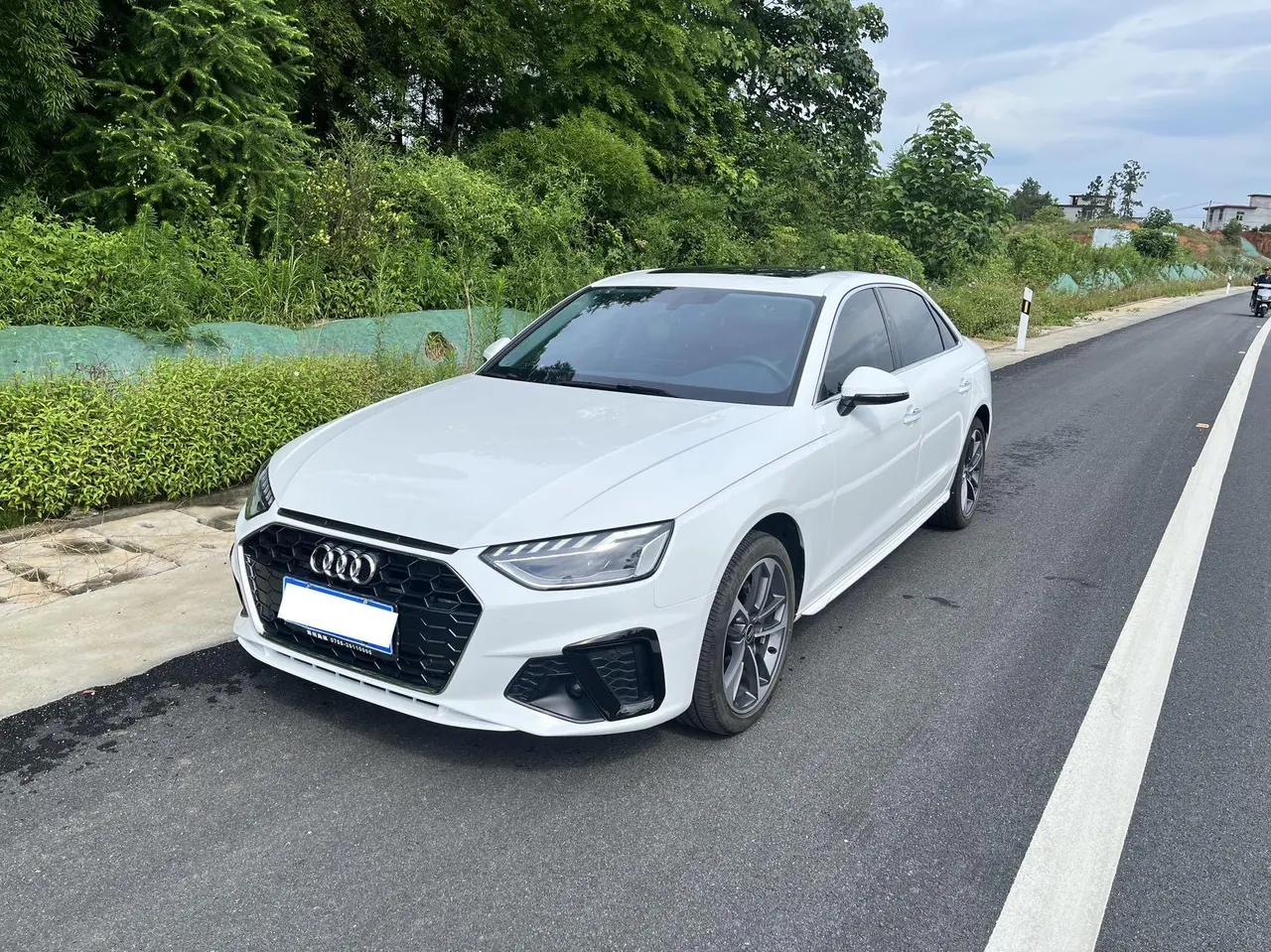 Audi 2024 A4L 2.0TFSI 40TFSI Fashion Dynamic Automatic - View 1