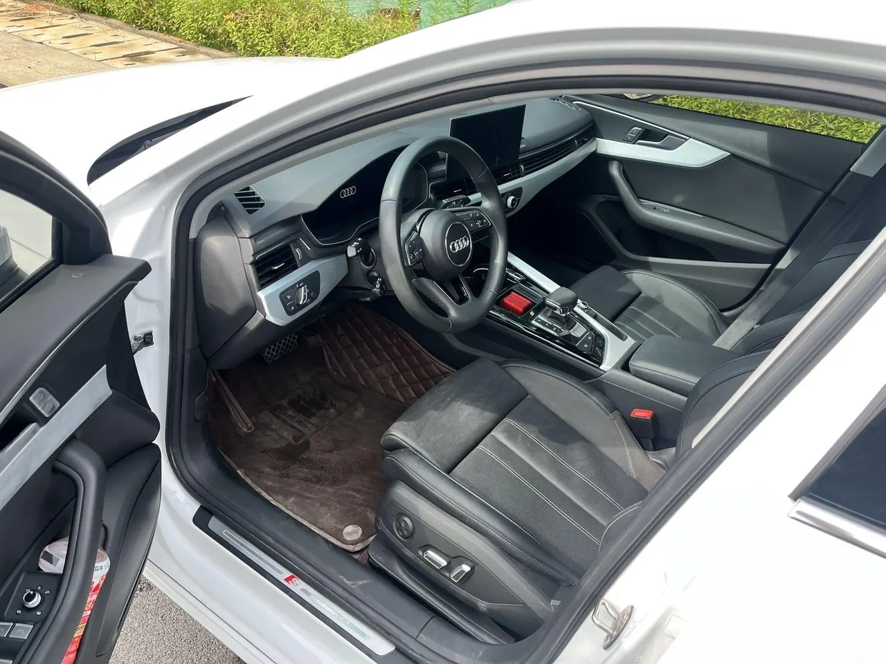 Audi 2024 A4L 2.0TFSI 40TFSI Fashion Dynamic Automatic 3
