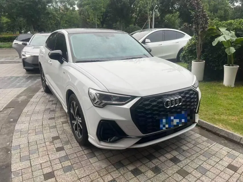 Audi 2022 Q3 Sportback 2.0TFSI 40TFSI RS kit burning speed automatic gear - View 1