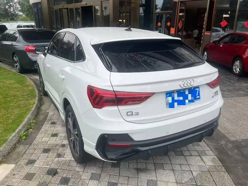 Audi 2022 Q3 Sportback 2.0TFSI 40TFSI RS kit burning speed automatic gear 2