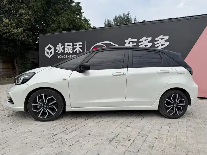 LIFE 2021 1.5L CVT SPO-SS Smart Edition 3
