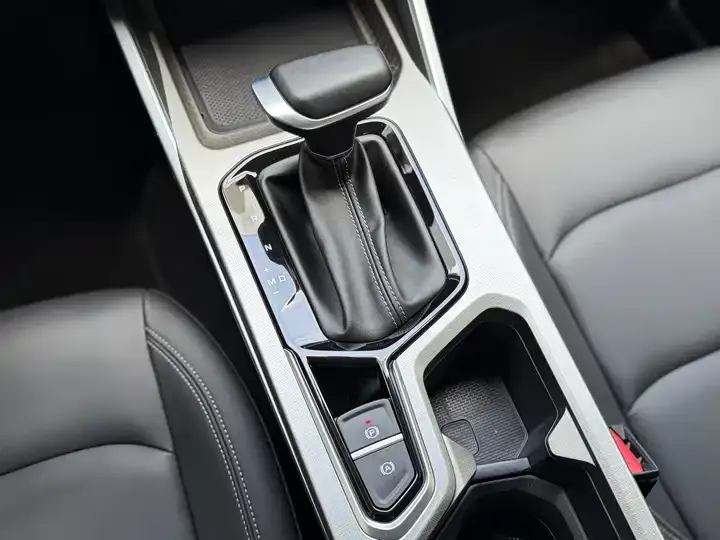 Emgrand 2025 4th Generation 1.5L CVT Honorable Model 12