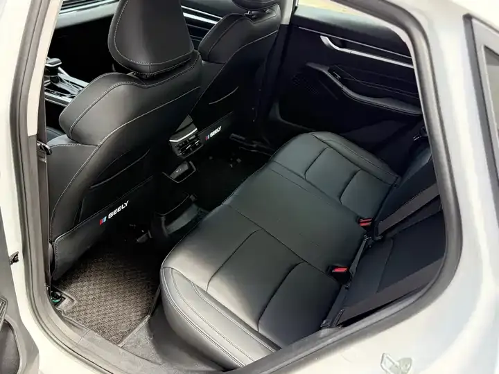 Emgrand 2025 4th Generation 1.5L CVT Honorable Model 8