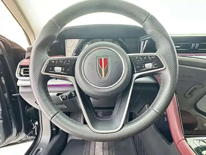 HongQi H5 2024 2.0T Auto Zhilian Flag Edition 6