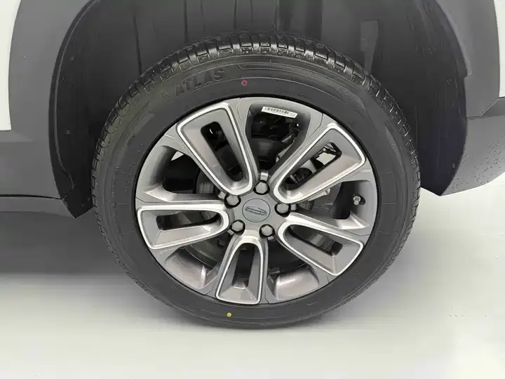 Geely ICON 2025 Linglong 1.5TD Qingcheng Edition 10