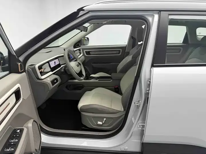 Geely ICON 2025 Linglong 1.5TD Qingcheng Edition 11