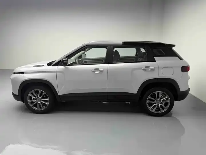 Geely ICON 2025 Linglong 1.5TD Qingcheng Edition 4