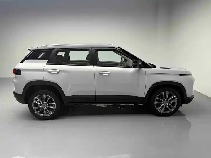 Geely ICON 2025 Linglong 1.5TD Qingcheng Edition 5