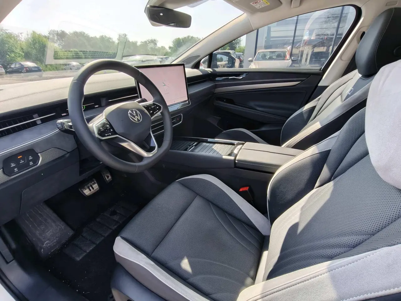 Volkswagen 2024 ID. 7 VIZZION PRO automatic transmission 8