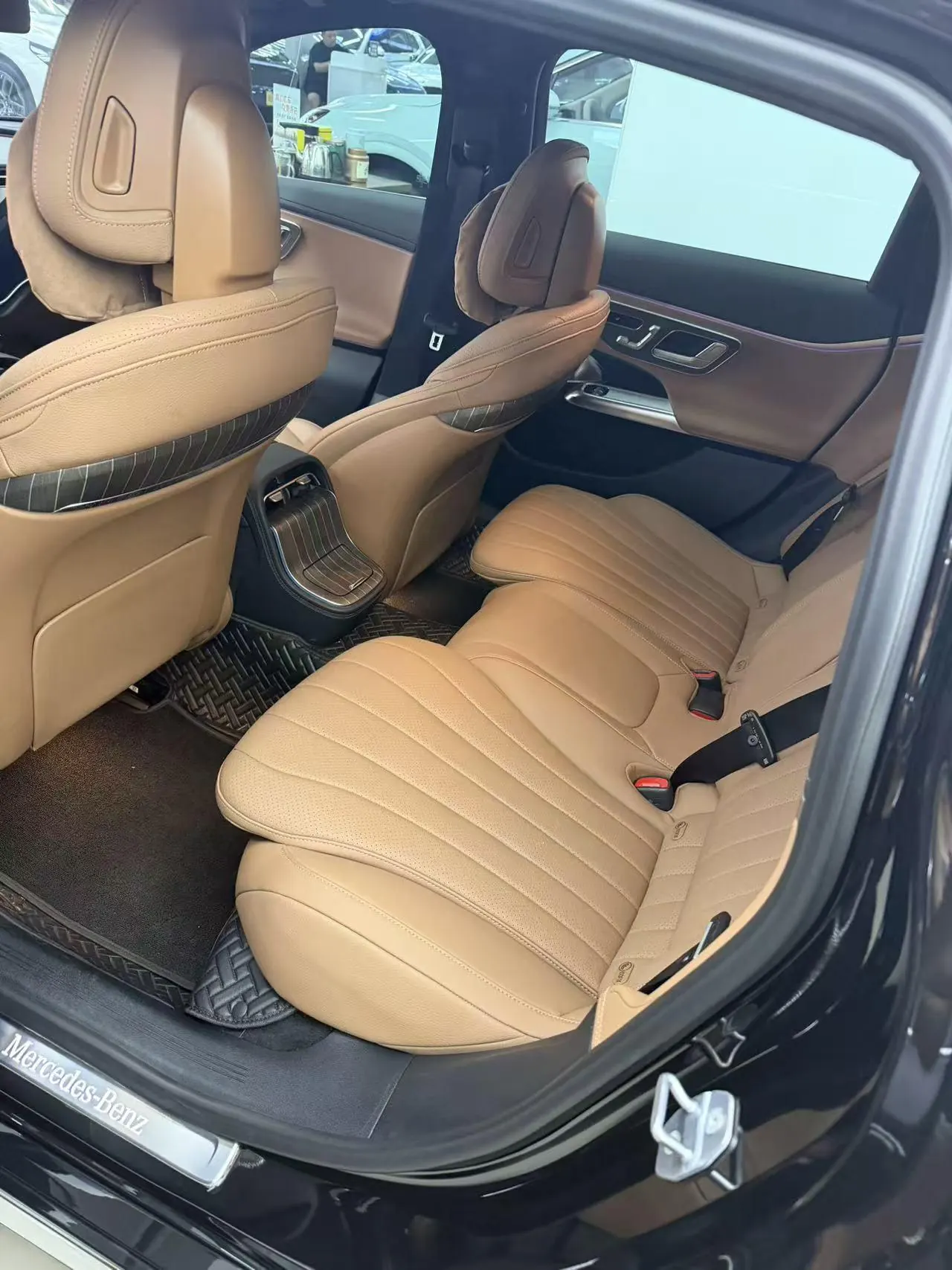Mercedes Benz E Class 2024 E 300 L 48V 2.0T Luxury Sports Automatic 14