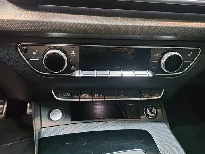 Audi Q5L 2024 40 TFSI luxury dynamic 11