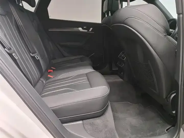 Audi Q5L 2024 40 TFSI luxury dynamic 7