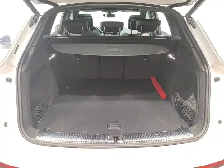 Audi Q5L 2024 40 TFSI luxury dynamic 9