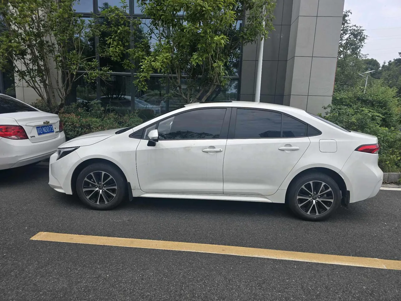 Toyota 2022 Lei Ling 1.2T Stepless 185T Deluxe Automatic Gear 3