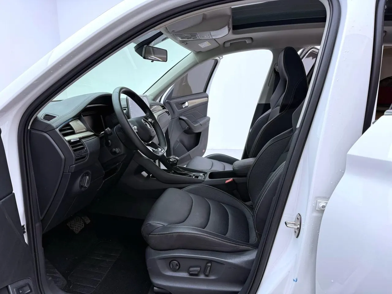 Skoda 2022 Kodiak 2.0TSI TSI 16500.00g Luxury Edition 7 (Modified) Automatic Gear 4
