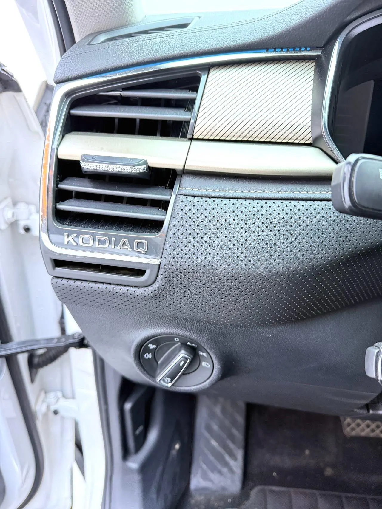 Skoda 2022 Kodiak 2.0TSI TSI 16500.00g Luxury Edition 7 (Modified) Automatic Gear 9