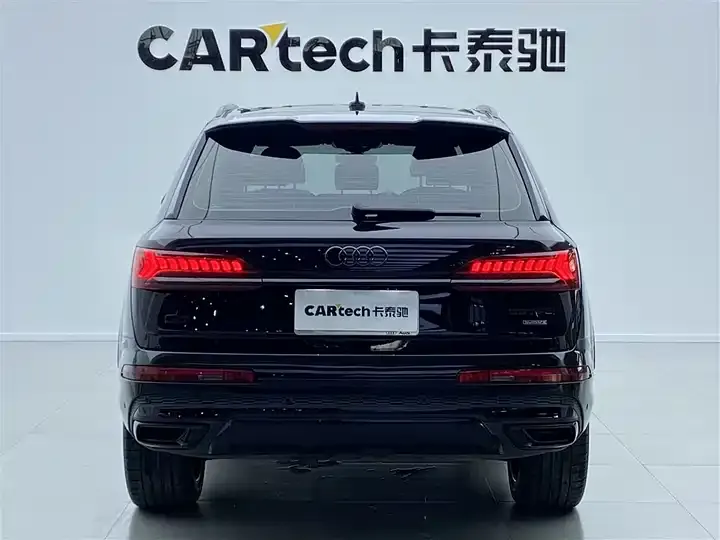 Audi Q7 2022 55 TFSI quattro S line Ice and Snow Sports Edition 4