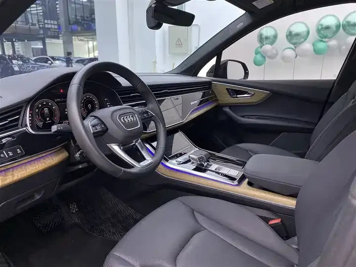 Audi Q7 2022 55 TFSI quattro S line Ice and Snow Sports Edition 5
