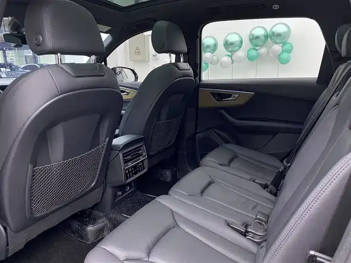Audi Q7 2022 55 TFSI quattro S line Ice and Snow Sports Edition 6