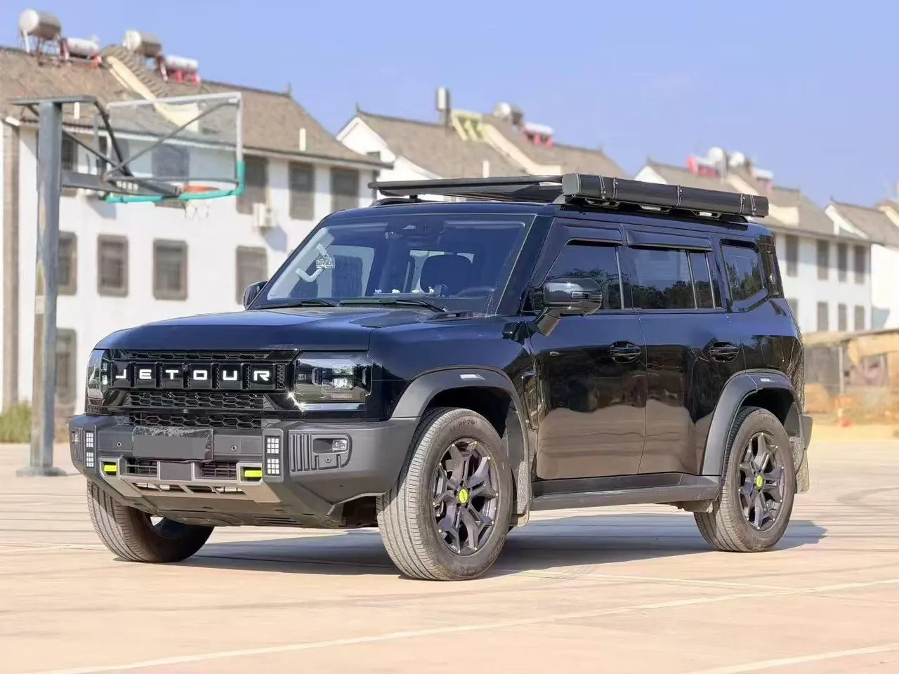 Open image lightbox: Jetour 2024 Traveler 2.0T Four-Wheel-Drive Cross-Country PRO Entertainment Version Automatic Transmission