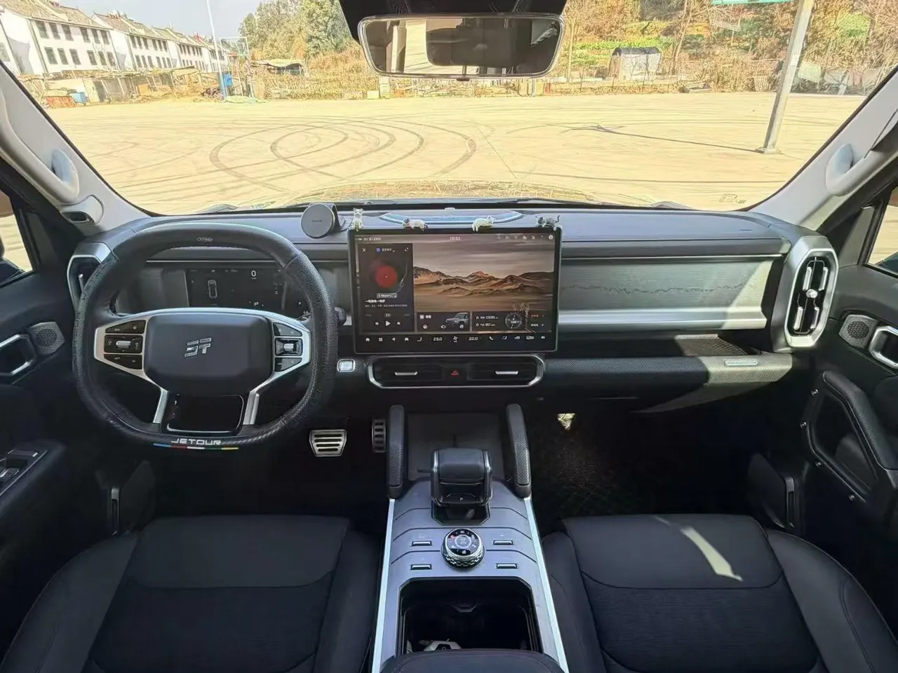 Jetour 2024 Traveler 2.0T Four-Wheel-Drive Cross-Country PRO Entertainment Version Automatic Transmission 4