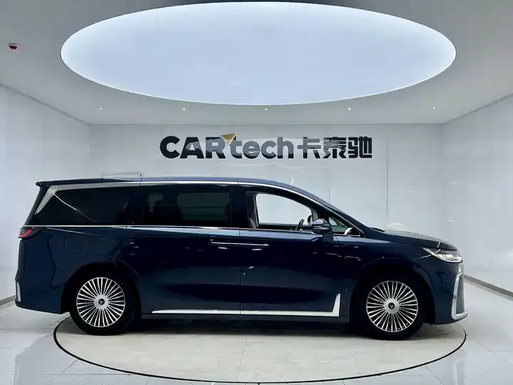 Voyah Dreamer 2025 PHEV Four-wheel Drive Flagship Kunpeng Edition 8