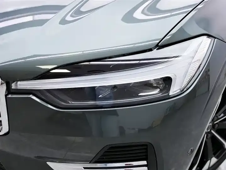 Volvo XC60 plug-in hybrid 2025 plug-in hybrid long endurance four-wheel drive Zhiyuan Deluxe Edition 2