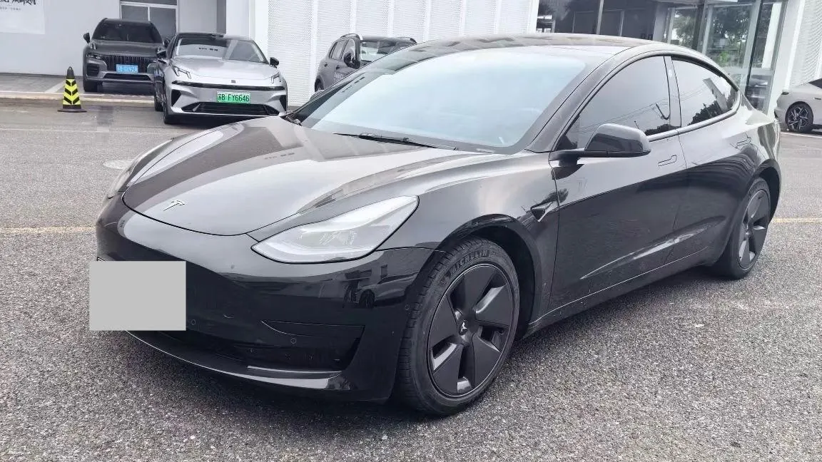 Tesla 2022 Model 3 rear-wheel drive version of automatic transmission - View 1