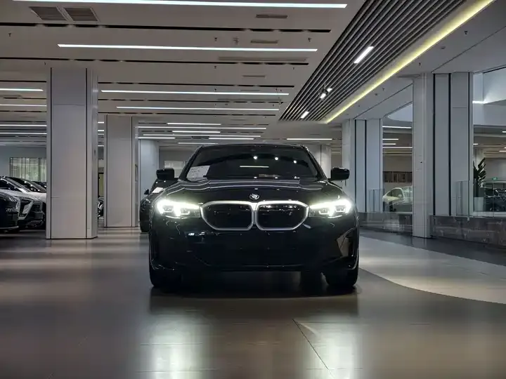 BMW i3 2024 eDrive 35 L 2