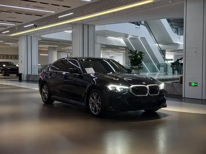 BMW i3 2024 eDrive 35 L 3