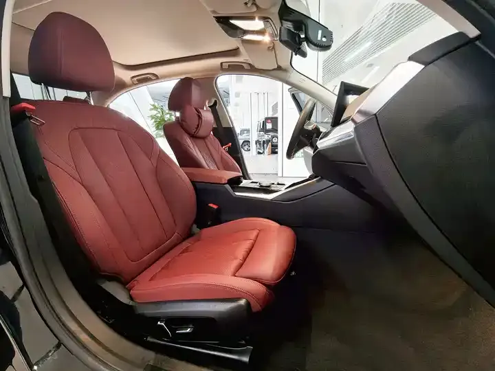 BMW i3 2024 eDrive 35 L 7