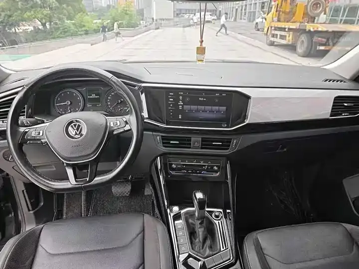 Tangyue 2022 280TSI Front-Wheel-Drive Luxury Smart Connectivity Edition 9