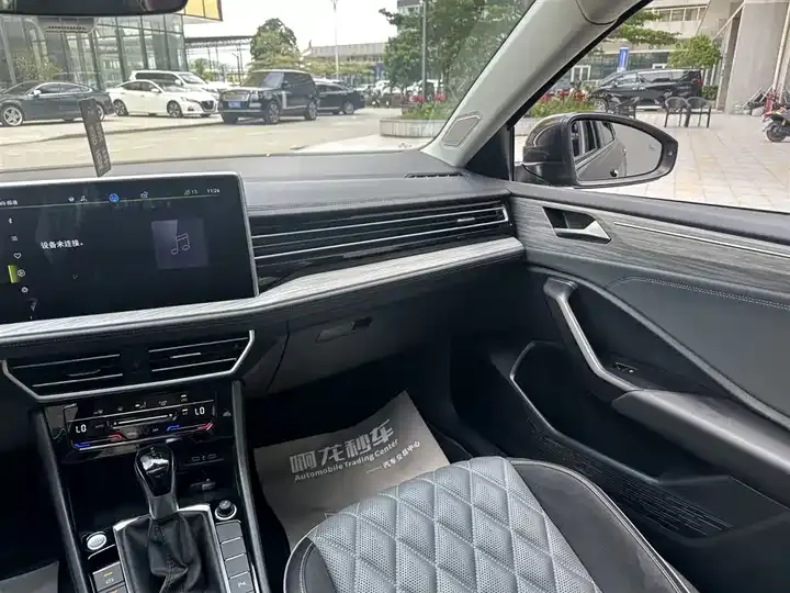Sagittarius 2023 300TSI DSG Excellence Edition 11