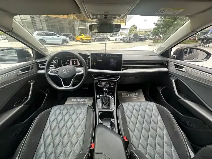 Sagittarius 2023 300TSI DSG Excellence Edition 6