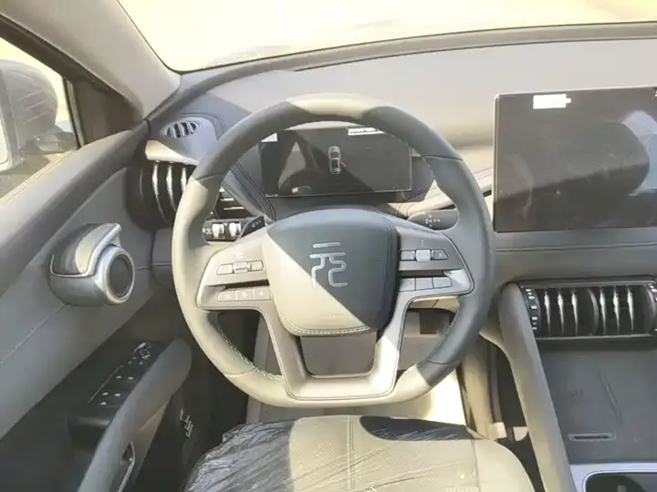 Yuan PLUS 2025 Smart Driving Edition 510KM Leading Type 7