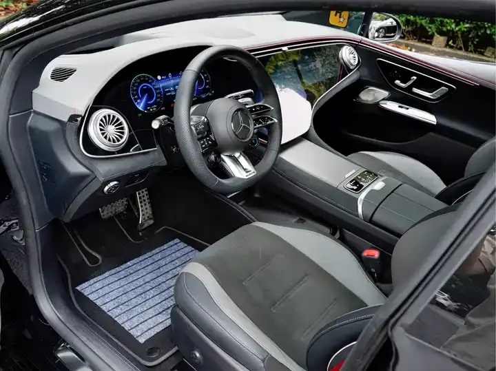 Mercedes Benz EQE AMG 2023 AMG EQE 53 4MATIC 10