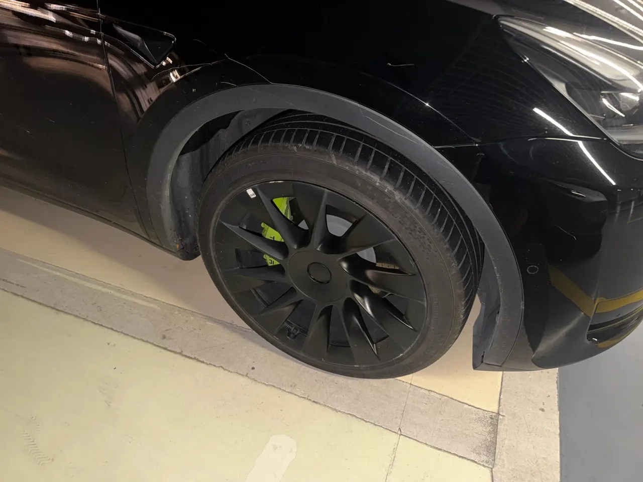Tesla 2022 Model Y rear-wheel drive version automatic transmission 2
