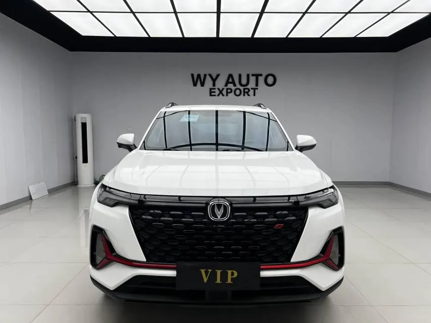 ChangAn 2022 CS35 PLUS 1.4T Blue Whale NE Luxury Automatic Gear 2