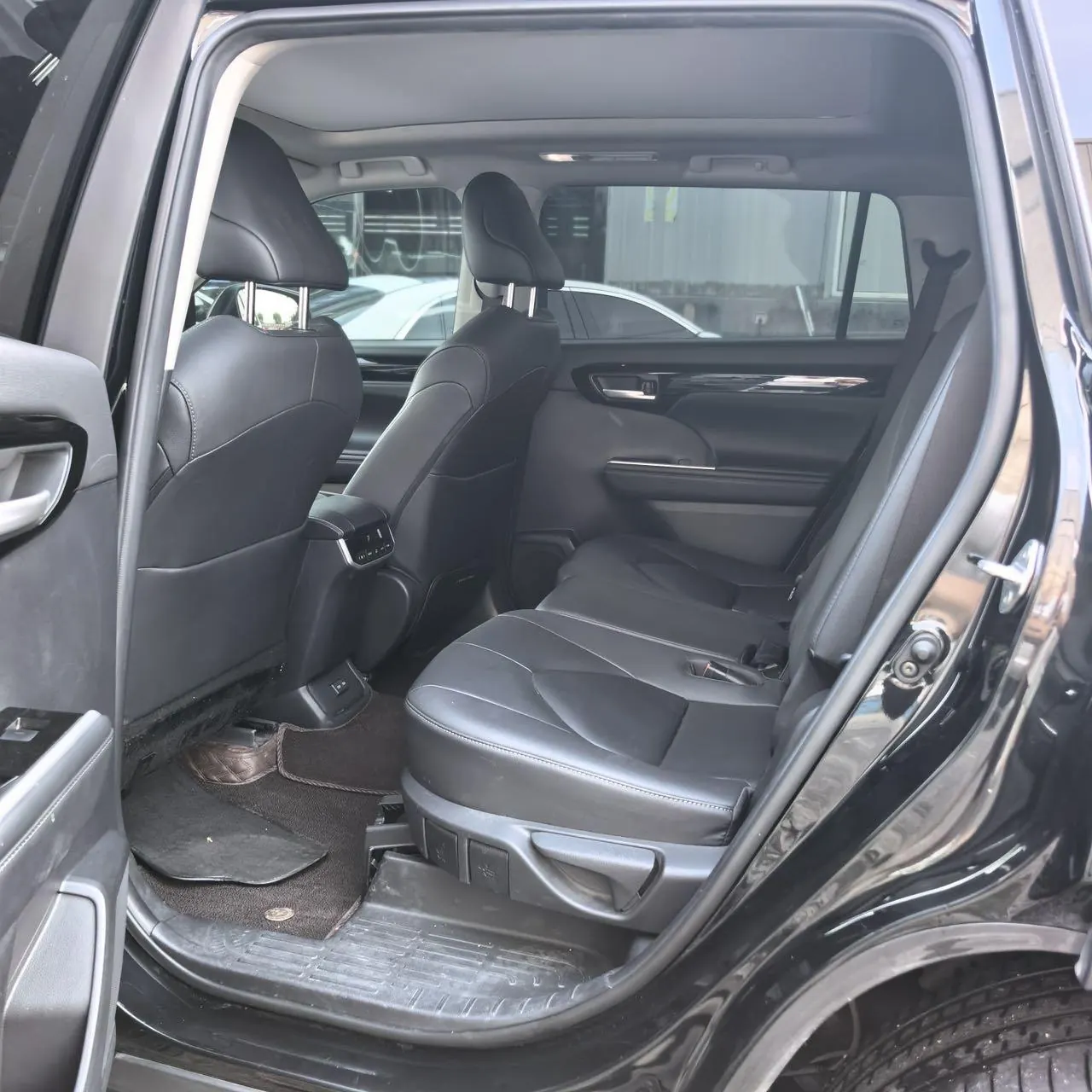 Toyota 2022 Highlander 2.0T 380T 4-wheel drive premium version 7-seat automatic gear 5