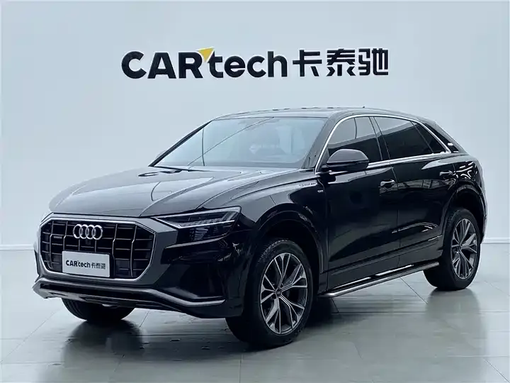 Audi Q8 2022 55 TFSI Deluxe Dynamic - View 1