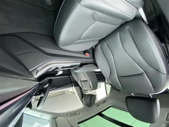 Audi Q8 2022 55 TFSI Deluxe Dynamic 10