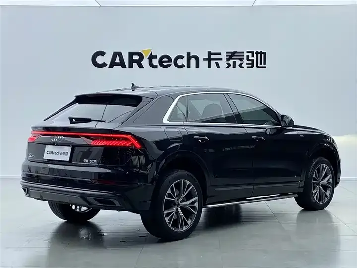 Audi Q8 2022 55 TFSI Deluxe Dynamic 3