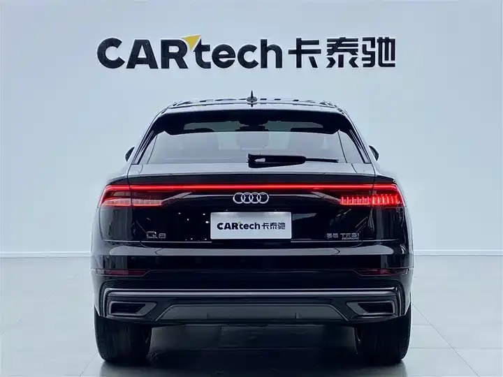 Audi Q8 2022 55 TFSI Deluxe Dynamic 4