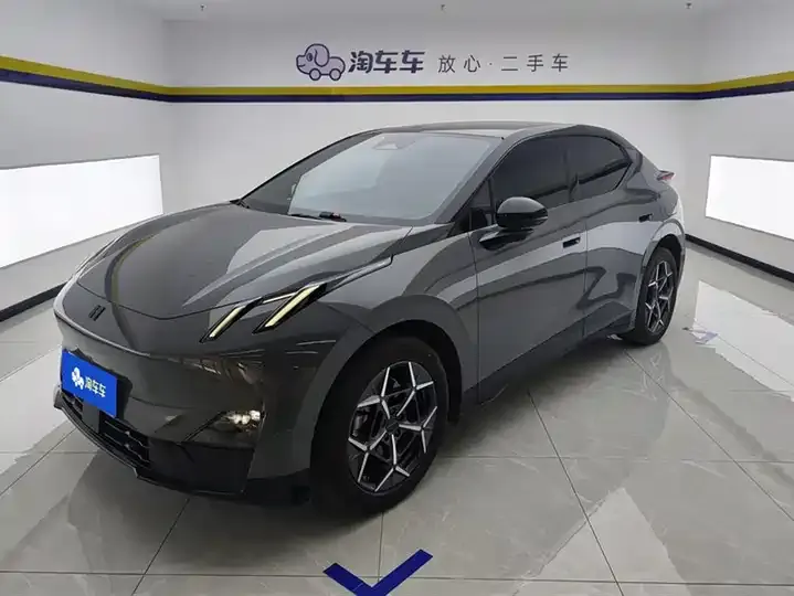 Open image lightbox: LYNK&CO Z20 2025 530km Rear Drive Max